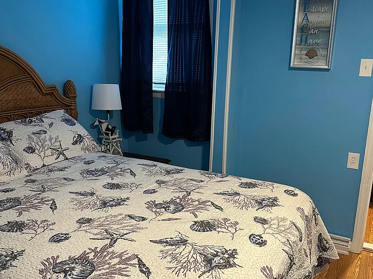 2nd Bedroom Queen Bed