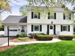 64 Mohegan Dr, West Hartford, CT 06117