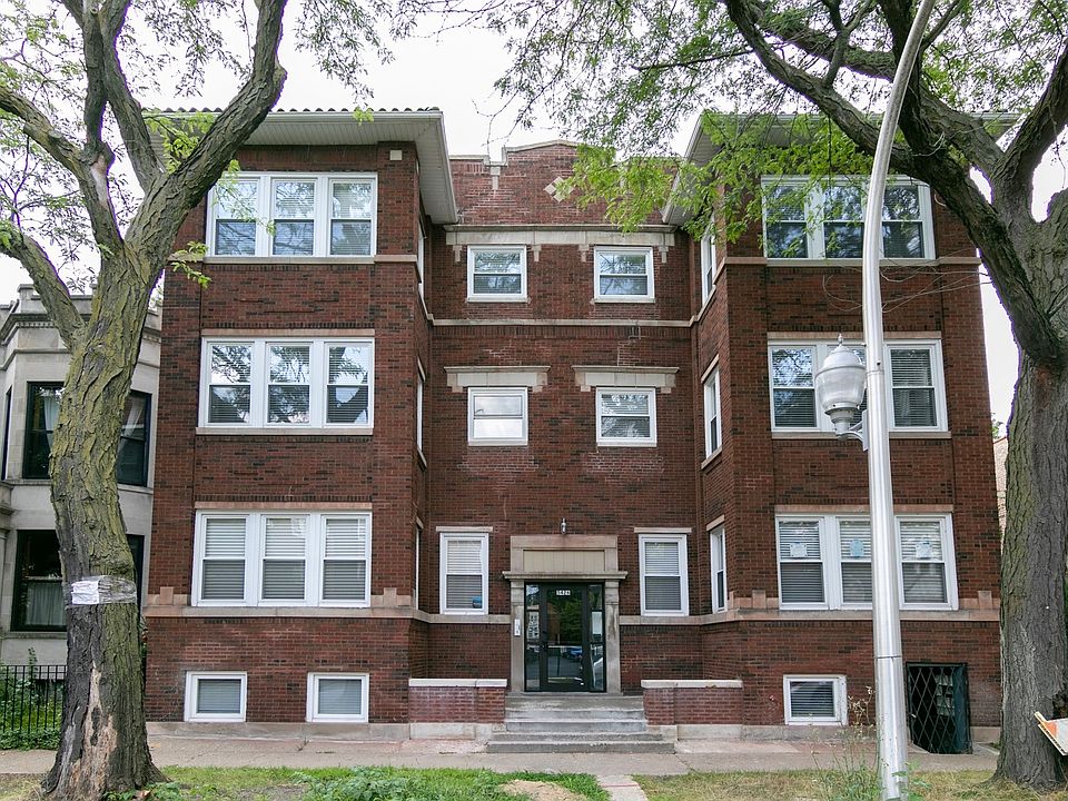 1st image of 5426 S Ingleside Ave #1S