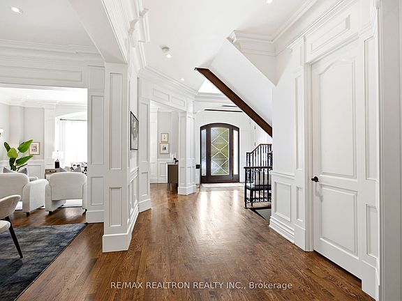 4th image of 268 Brooke Ave