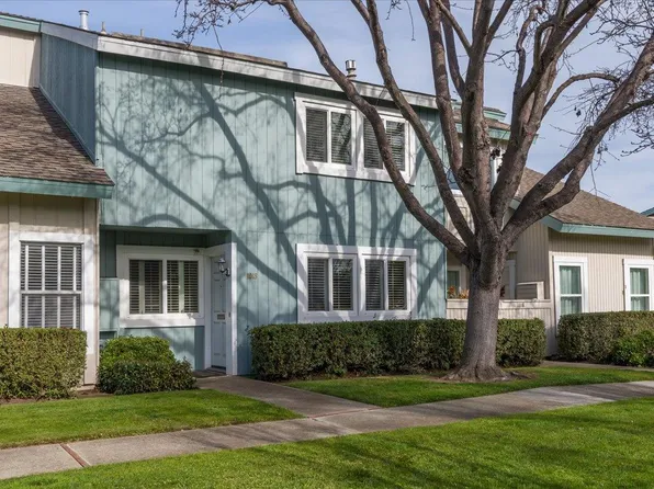 1018 Condor Ln, Foster City, CA 94404