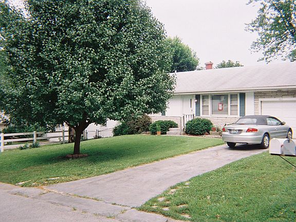 Bradford Pear to shade front