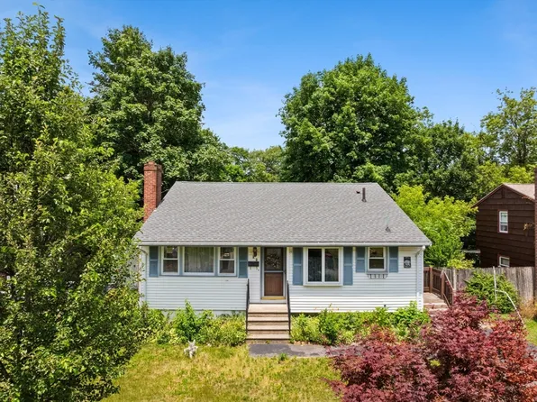 22 Bates St, Brockton, MA 02302