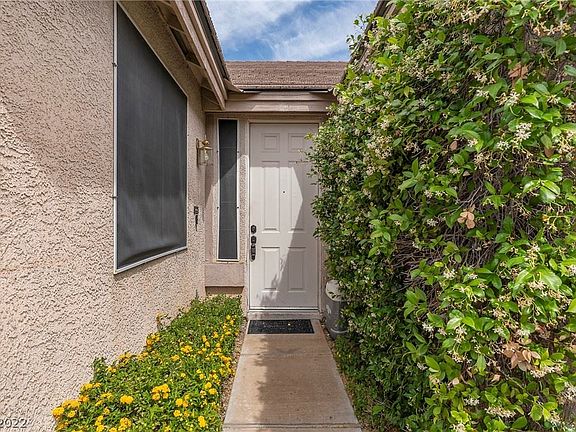 3rd image of 90 Parker Ranch Dr