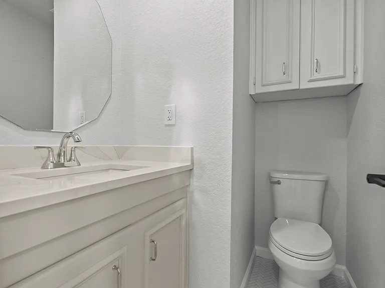 1701 E Lake Dr — Photo 11