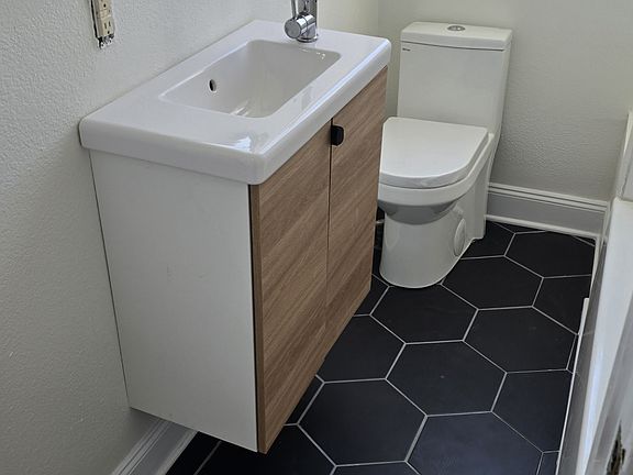 5th image of 2234 Lapeyrouse St #2236