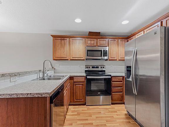 4th image of 7913 NE 60th St