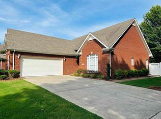 401 Helen Dr, Tuscumbia, AL 35674