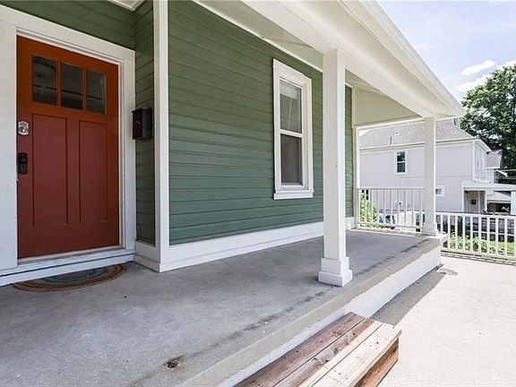 3rd image of 327 Ord St