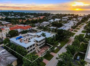 350 4th Ave S #3, Naples, FL 34102
