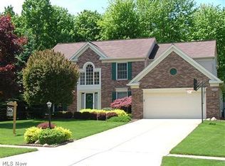 18236 Martins Ln, Strongsville, OH