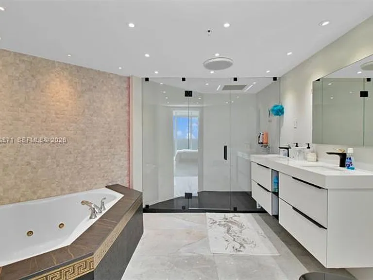 16699 Collins Ave #2002 — Photo 7