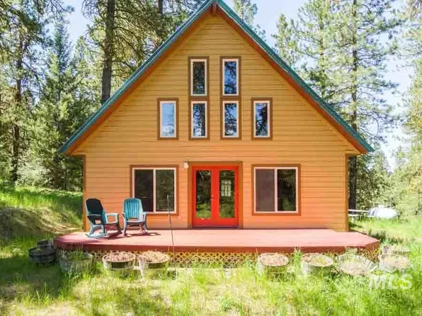 141 Dry Buck Rd, Cascade, ID 83611