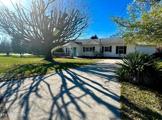 221 N Hobbs Rd, Knoxville, TN 37934