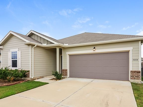 3rd image of 4004 Silver Linden Ln