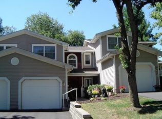 614 Onyx Ln, East Stroudsburg, PA 18301