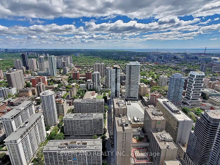 7 Grenville St #6105 — Photo 4