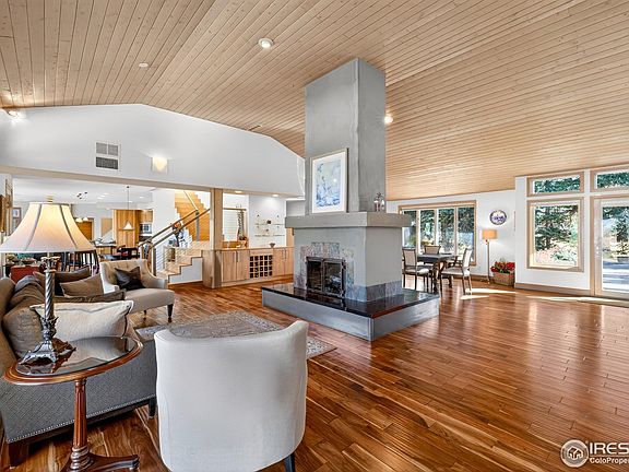 4th image of 303 Sky Lark Way