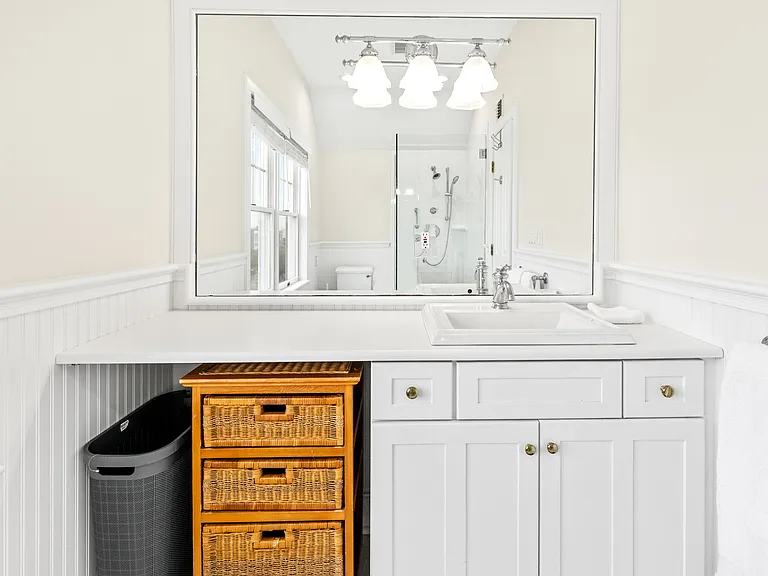 329 Dune Rd — Photo 34