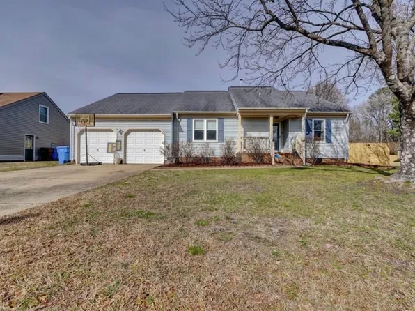 3100 Holly Ridge Dr, Chesapeake, VA 23323