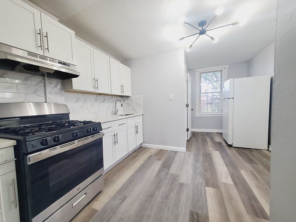 1st image of 144 Clendenny Ave #3E