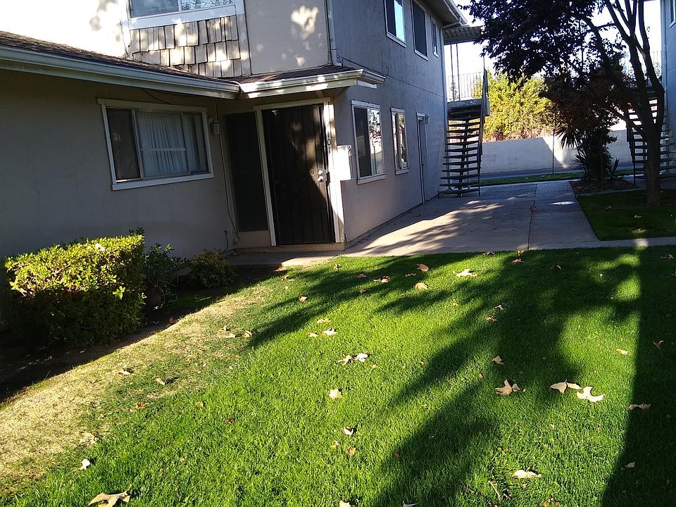 1st image of 4917 N Holt Ave APT 101