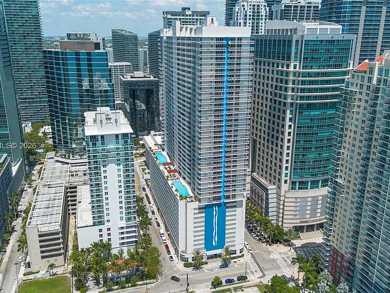 1200 Brickell Bay Dr #4121 — Photo 6