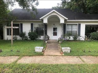 566 Newton Ave, Ozark, AL 36360