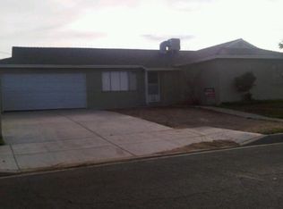 3226 E Avenue Q, Palmdale, CA 93550