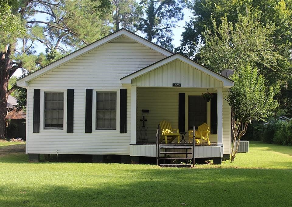 1st image of 225 Saint Maurice Ln