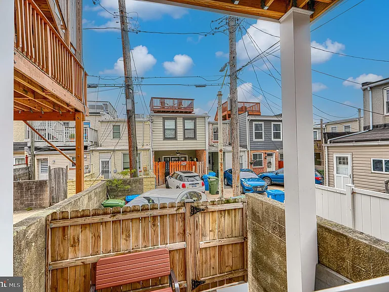 600 S Robinson St — Photo 33