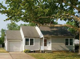 3838 SW 12th St, Topeka, KS 66604