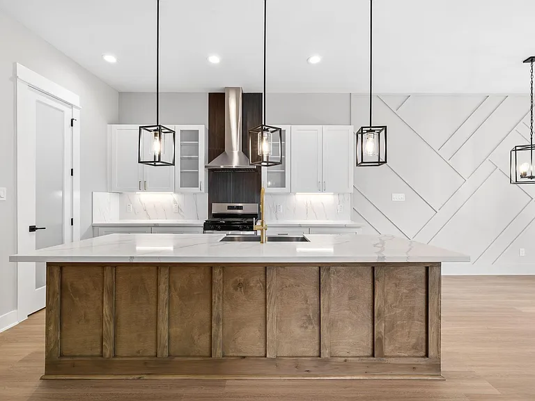 719 Thornton Rd #D — Photo 8