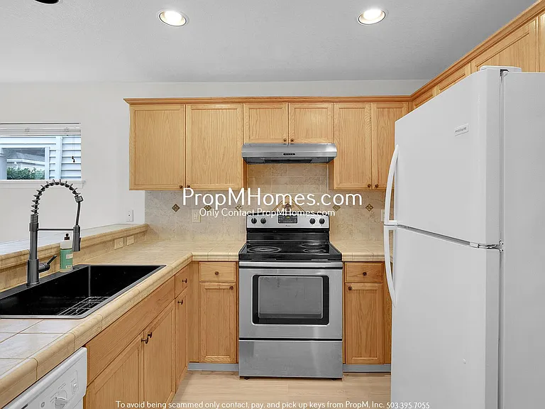 6582 NW Connery Ter — Photo 9