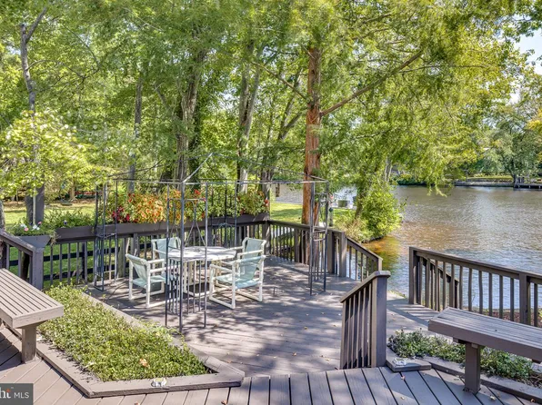 153 Taunton Blvd, Medford, NJ 08055