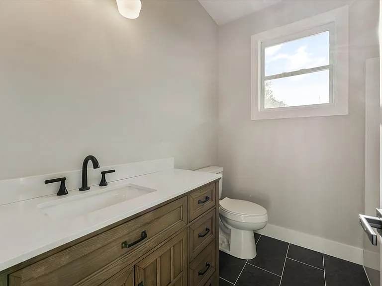 378 Signet Ln — Photo 11