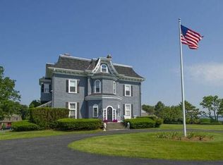 374 Nahant Rd, Nahant, MA 01908