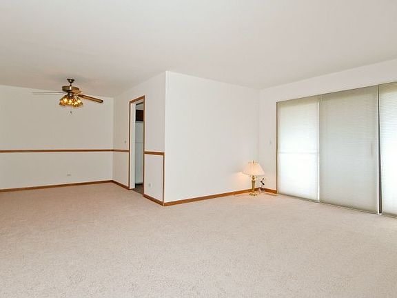 2nd image of 327 Wildberry Ct