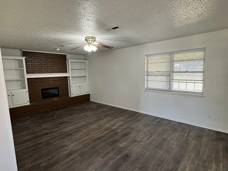 401 S Morgan Dr — Photo 5