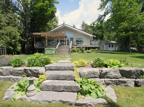 27 Hillcrest Ave, Kawartha Lakes, ON K0M 2B0