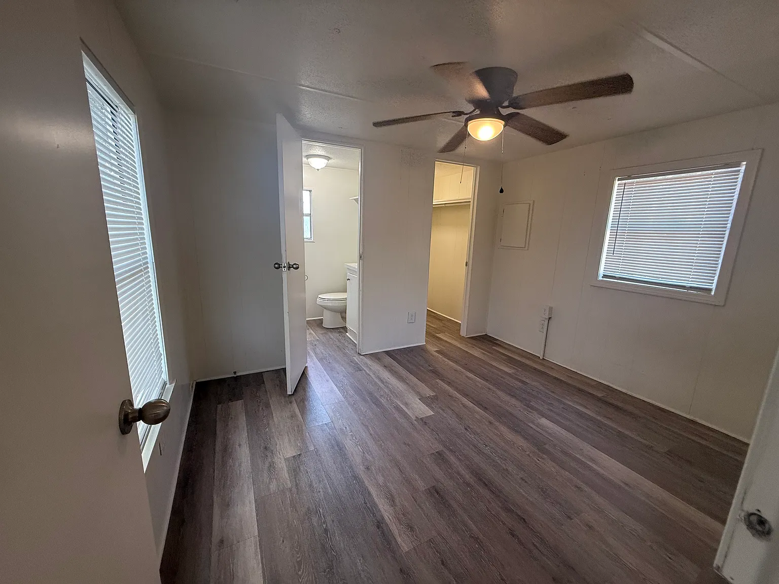 1 bed, $900 — Photo 2