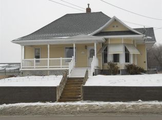 122 Elkader St, Strawberry Point, IA 52076