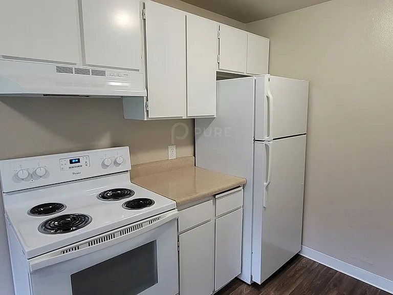 8602 S C St — Photo 3