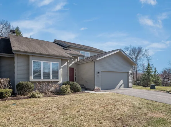 8 Lancaster Court, Avon, CT 06001