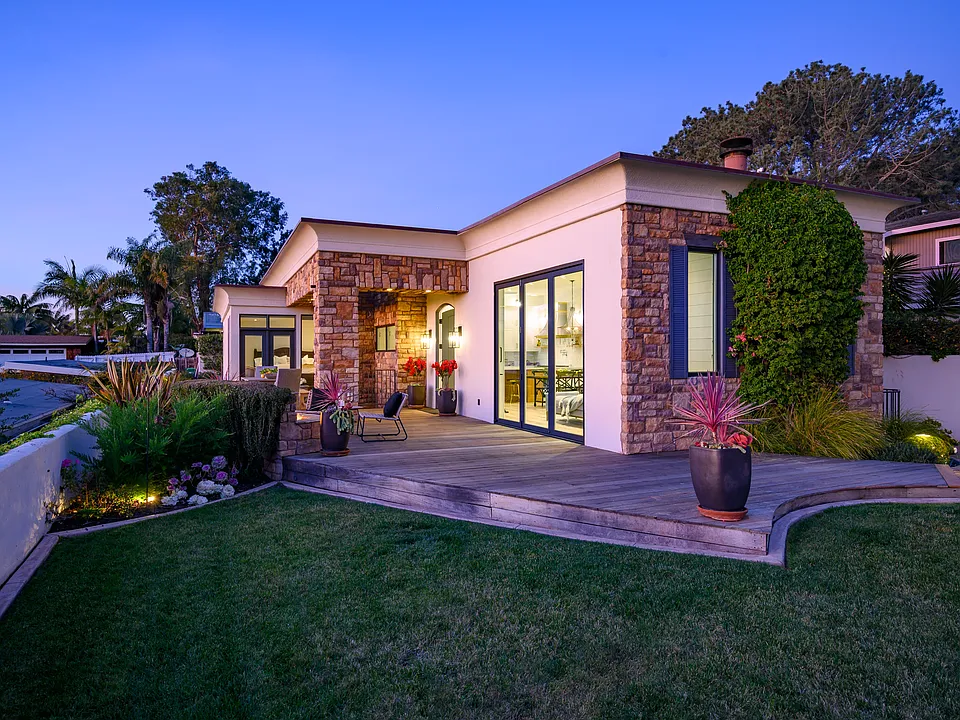 334 La Amatista Rd