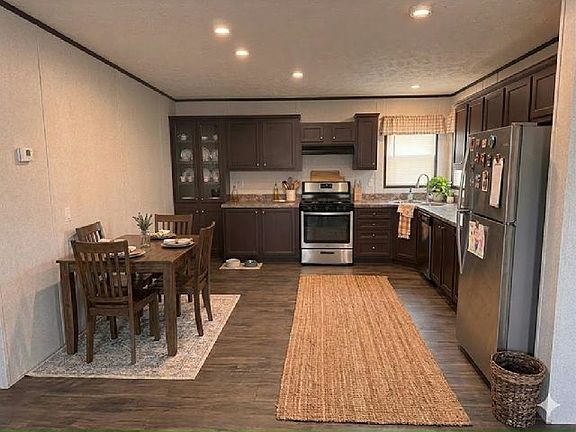 2nd image of 65 Rustic Pkwy #129