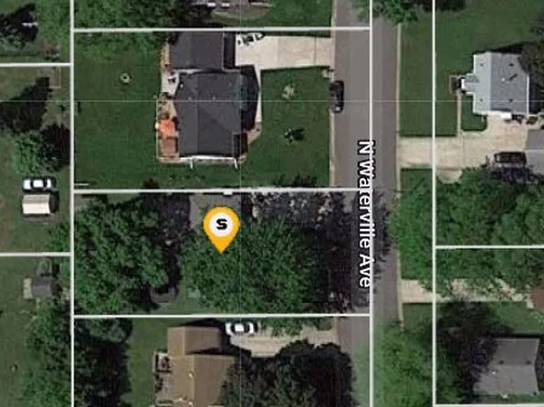 354 N Waterville Ave, Le Center, MN 56057