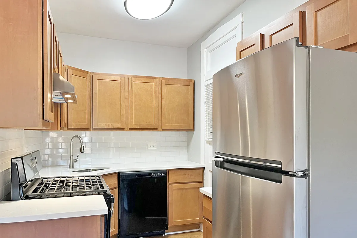 301-313 N. Oak Park Ave. — Photo 1