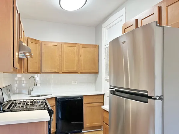 301-313 N. Oak Park Ave.