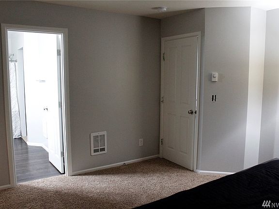 5th image of 7526 Brianna Ct SE